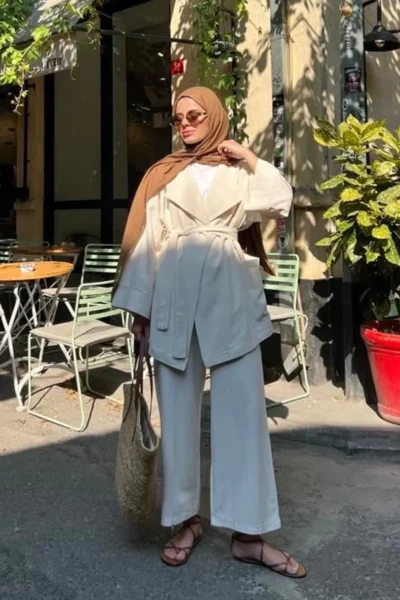 طقم صيفي بيج مع حزام