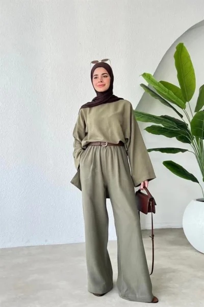 طقم صيفي بلوزة وبنطال زيتي