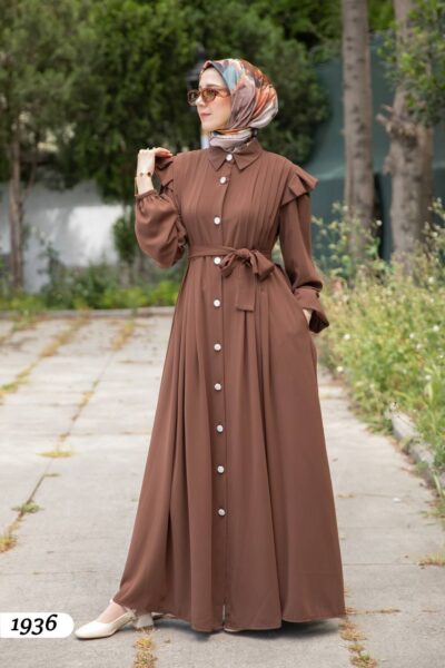 فستان صيفي مميز مع لمسة على الكتف بني