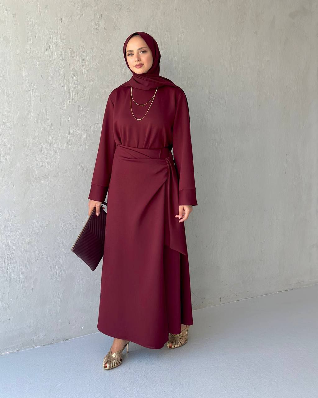 طقم تنورة أويشو مميز | بوردو - الصورة 3