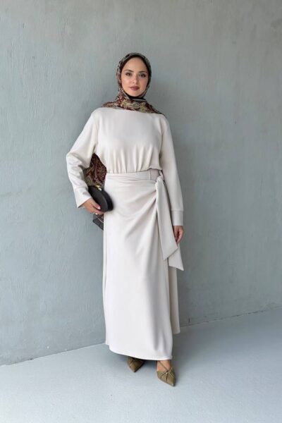 طقم تنورة أويشو مميز | بيج