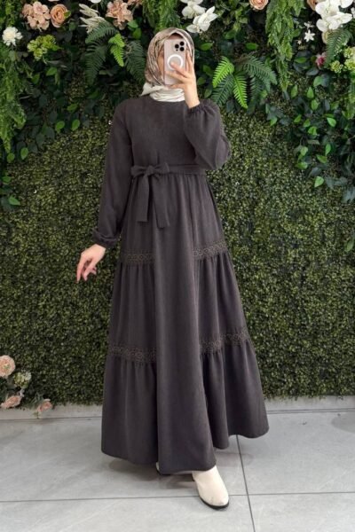 فستان نسمة مع لمسة الدانتيل الناعمة | سكني