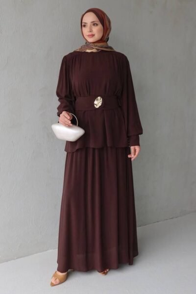 طقم تنورة مبطن مع حزام ذهبي| بني