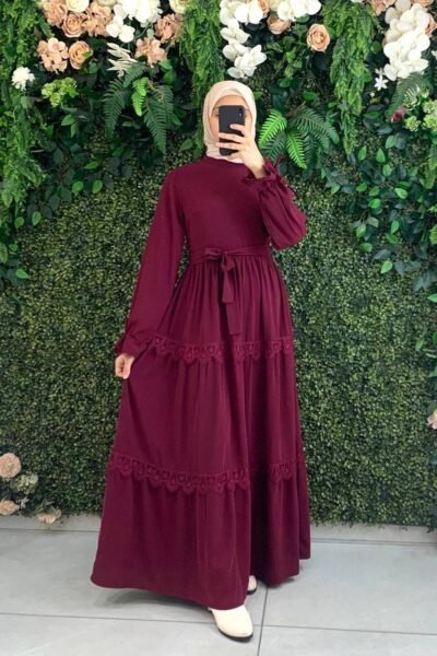 فستان ليان مميز مع دانتيل وحزام | بوردو