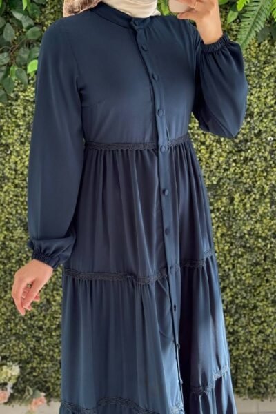 فستان أريام بتفاصيل ناعمة وتصميم أنيق | كحلي